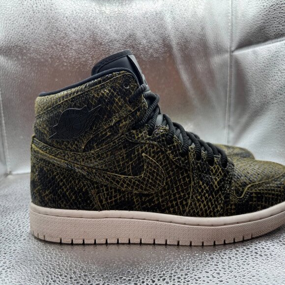Size 8 Air Jordan 1 Retro High Womens Green Black‎ Snakeskin Shoes AH7389-302 - Picture 2 of 11